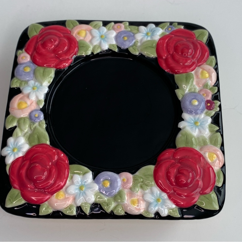 Mary Engelbreit Floral Saucer Coaster Vintage Y2k 2000 Black and Red Ceramic - Picture 3 of 11